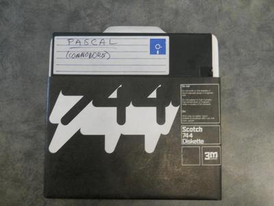 PASCAL (COMMODORE)